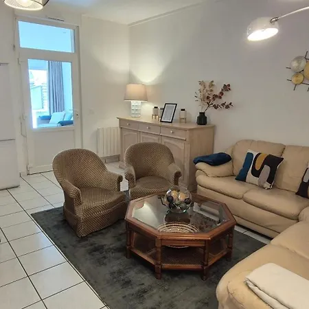 Apartment T3 Spacieux Lumineux Jardin Et Proche Du Tram *