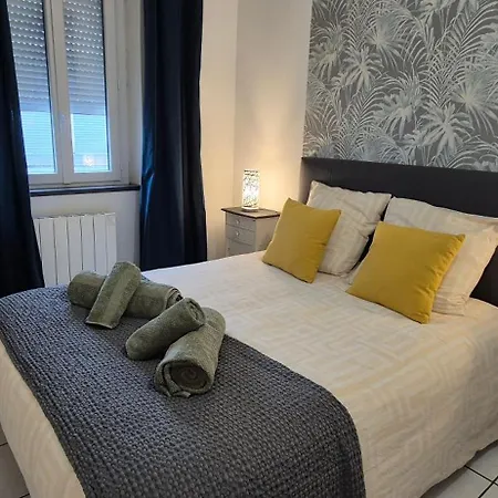 T3 Spacieux Lumineux Jardin Et Proche Du Tram Apartment Pont-de-la-Maye